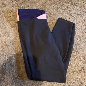 Brand NWOT fabletics leggings